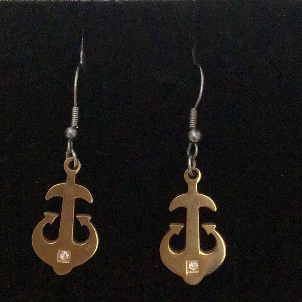 Anchors Away! Small Gold Stainless Steel Anchor W/ Rhinestone Pierced Earrings.